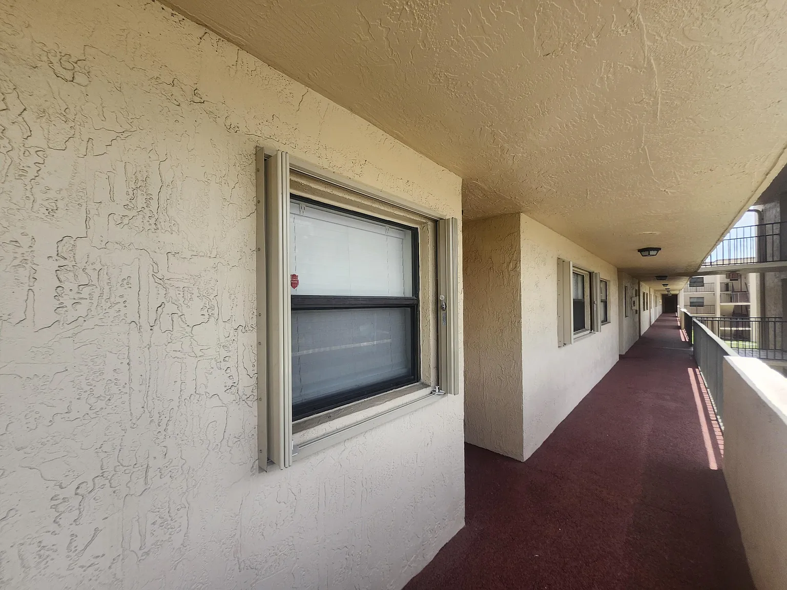 2 bed, 2.0 bath, 820 sqft, $2,150 — Photo 3