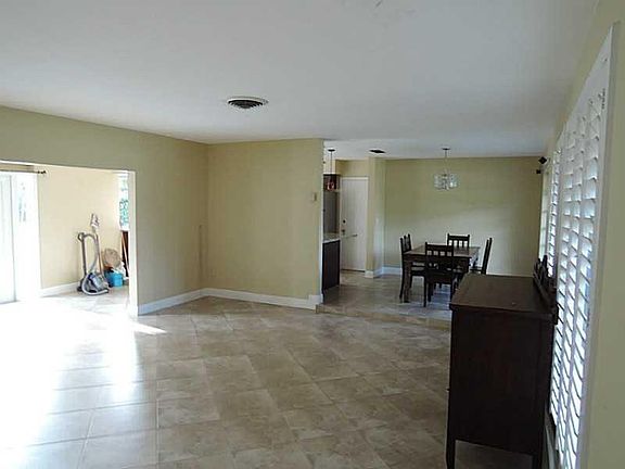 2nd image of 15500 SW 85th Ave