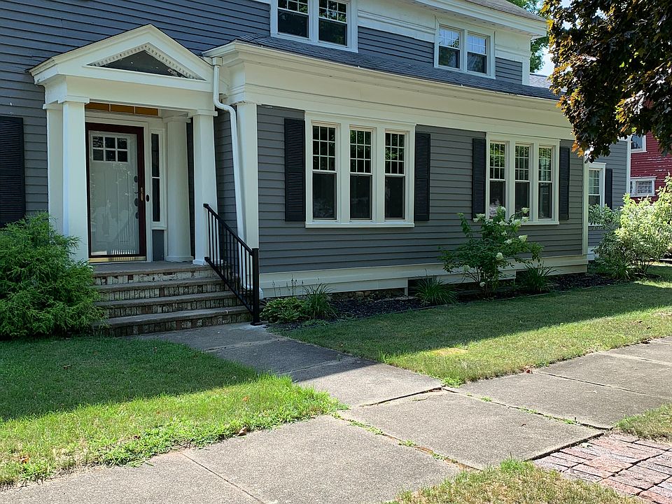 1st image of 206 Green St