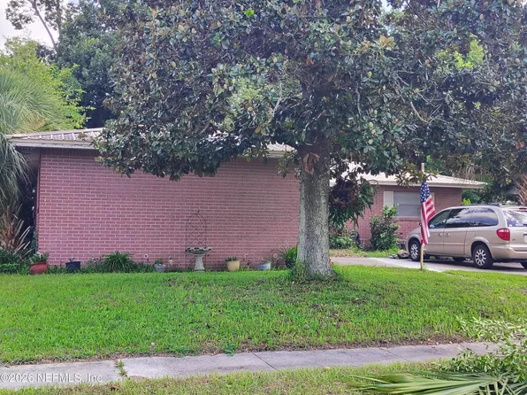 408 MAGNOLIA DR Drive, Palatka, FL 32177