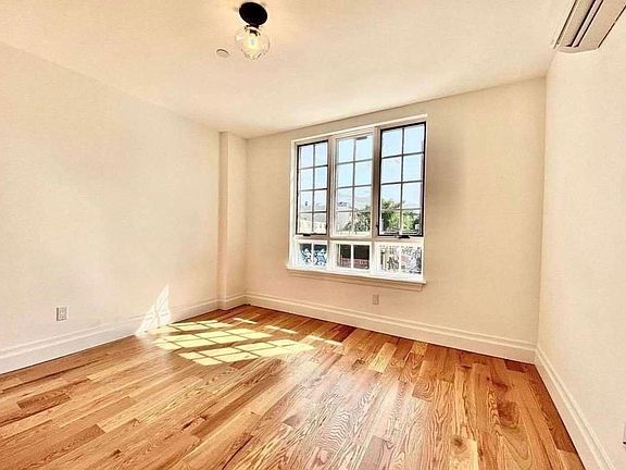 3rd image of 233 Stockholm St #3F