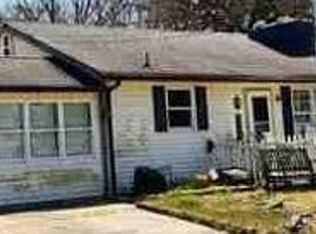 818 Indian Trail Ave, Deptford, NJ 08096