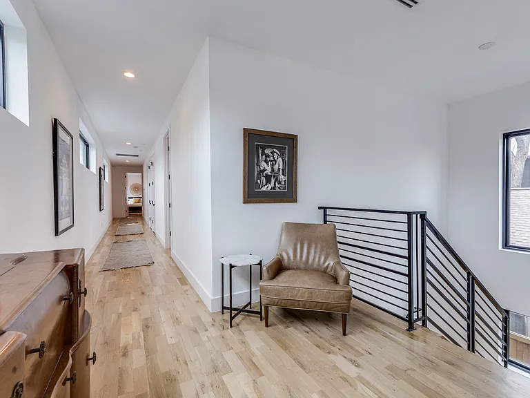 6023 Richmond Ave — Photo 33