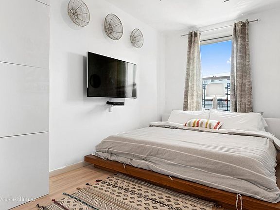3rd image of 601 W 138th St APT 5C