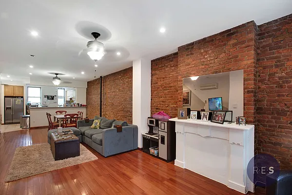 Rented by RES New York | media 1