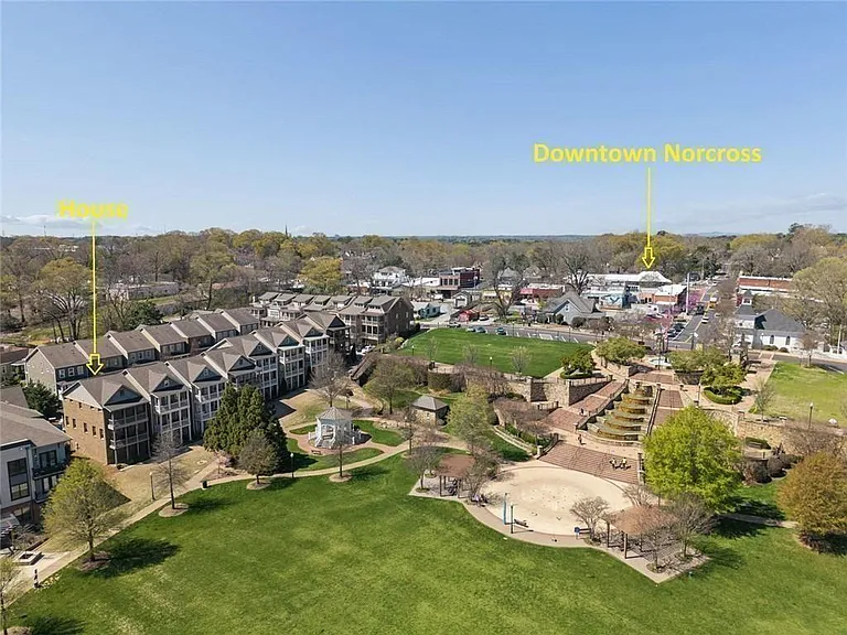 124 Parkside West Ct — Photo 35
