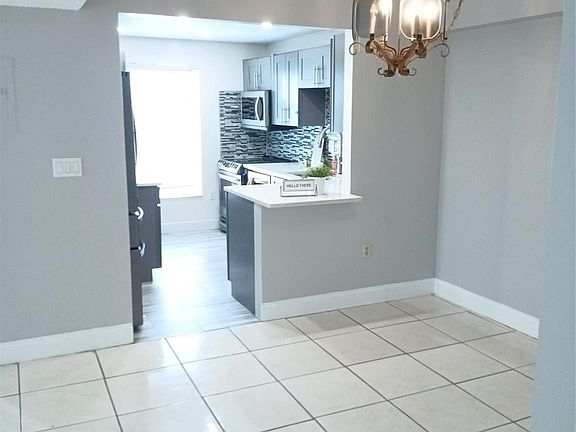 5th image of 4170 Inverrary Drive #412