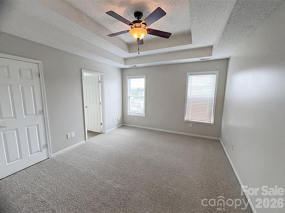 4th image of 368 Holstein Dr