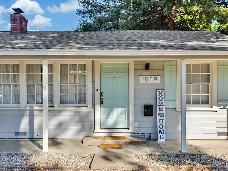 1539 Maryland Ave — Photo 41