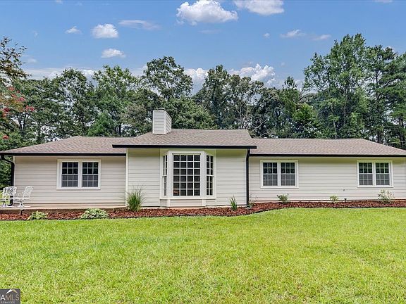 2nd image of 120 Creekwood Ln
