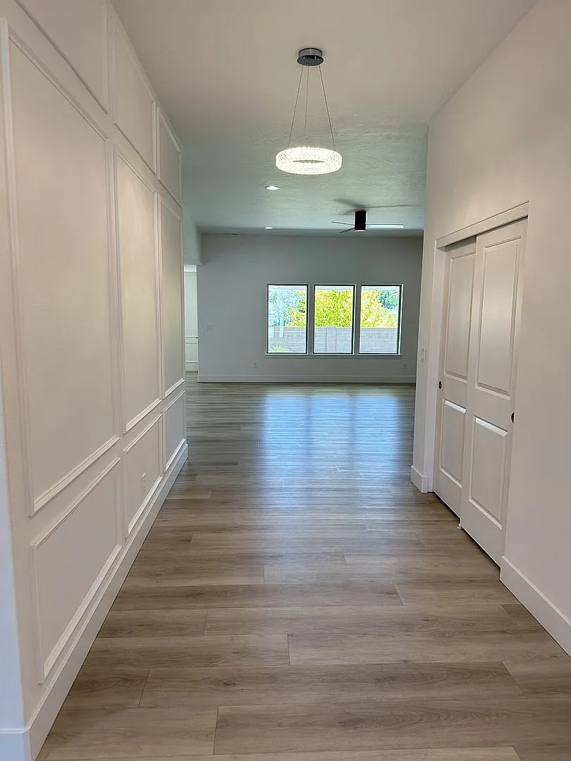 Stunning 4-Bedroom Home with Breathtaking Pasture Views for Lease 1,990 sq ft — Photo 4