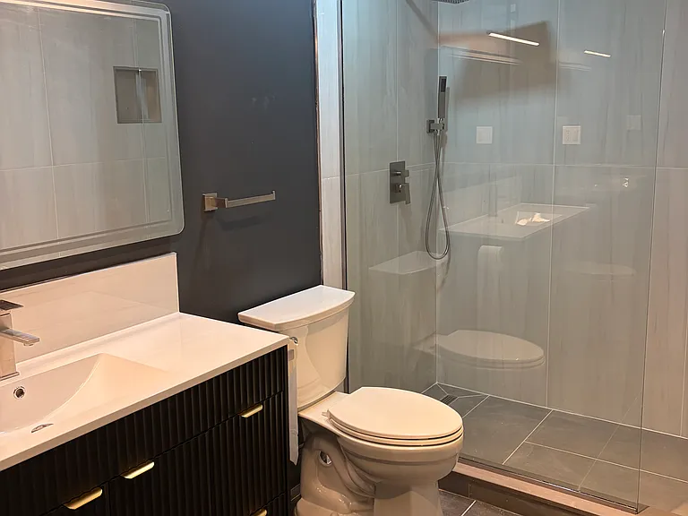 222 Plum Dr — Photo 16