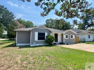 656 Macarthur Ave, Wake Village, TX 75501