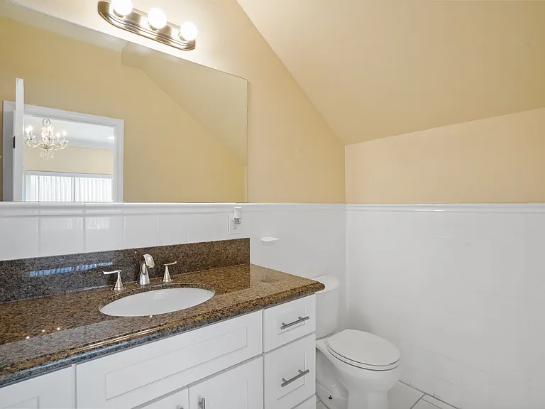 10562 Lexington St — Photo 1