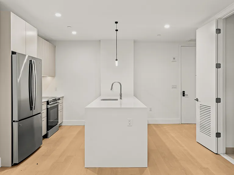 250 W 49th St #12301 — Photo 3