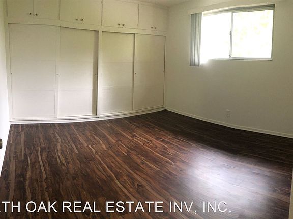 5th image of 130 N Michigan Ave APT 1