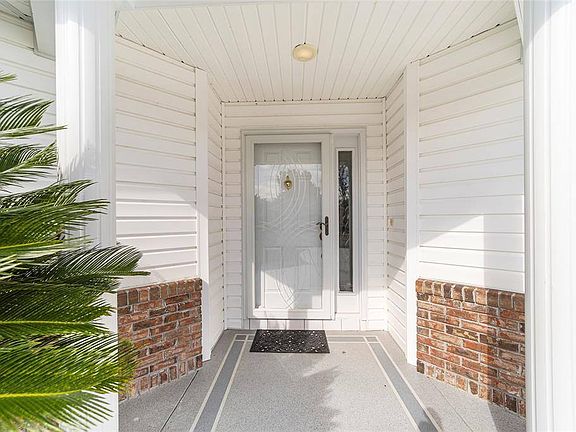 4th image of 8609 SE 141st Pl