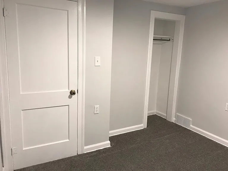 231 N Spring Grove St #1 — Photo 10