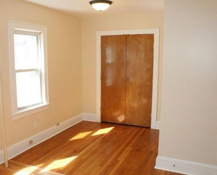 1st image of 4034 Dyre Ave #2
