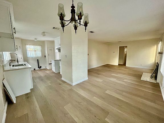 3rd image of 3722 W 226th St