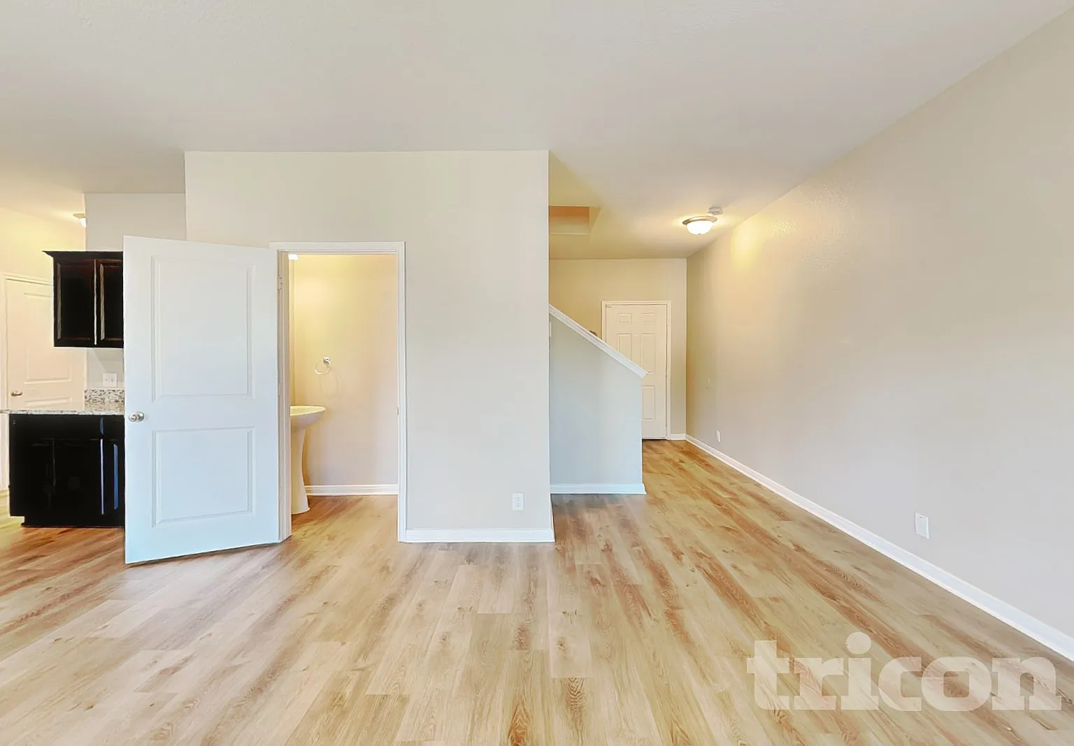 4827 Hallies Garden Saint Hedwig TX — Photo 3