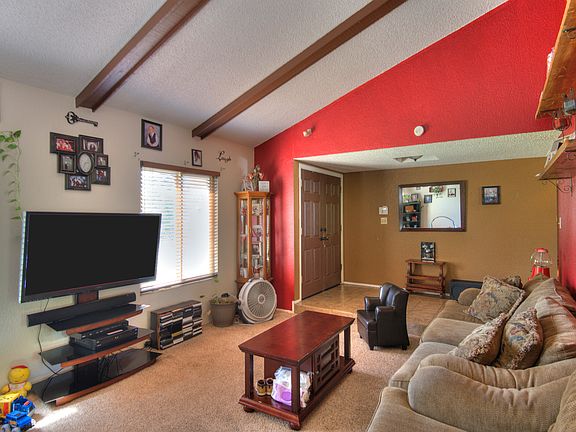 4th image of 8416 Loire Ct