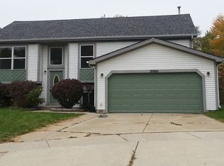 26066 W Marshall Ave, Ingleside, IL 60041