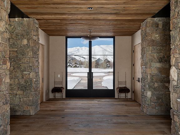 3rd image of 201 High Meadows Ln