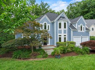 7926 Long Ridge Ct, Cabin John, MD 20818