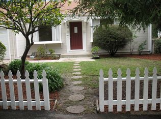 861 Alameda De Las Pulgas, Belmont, CA 94002