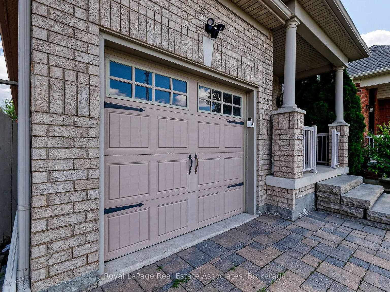 2 bed, $2,000 — Photo 2