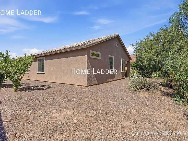 3234 E Dogwood Pl — Photo 39