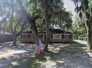 2704 Boyer St, Beaufort, SC 29902