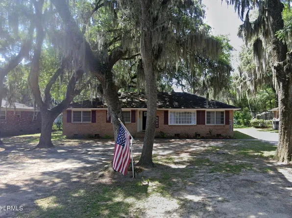 2704 Boyer St, Beaufort, SC 29902