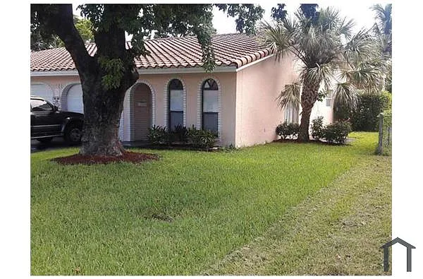 Building Photo - 3701 NW 78th Ln #1