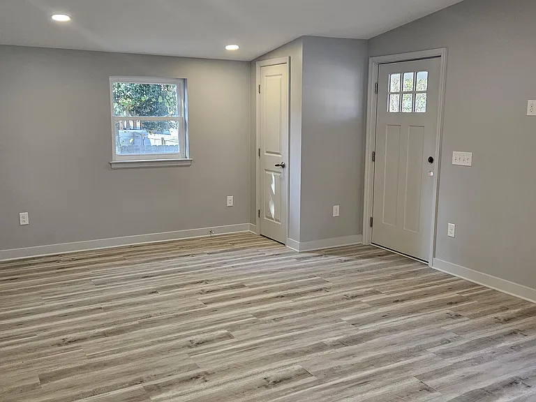 37580 Mahogany St — Photo 3