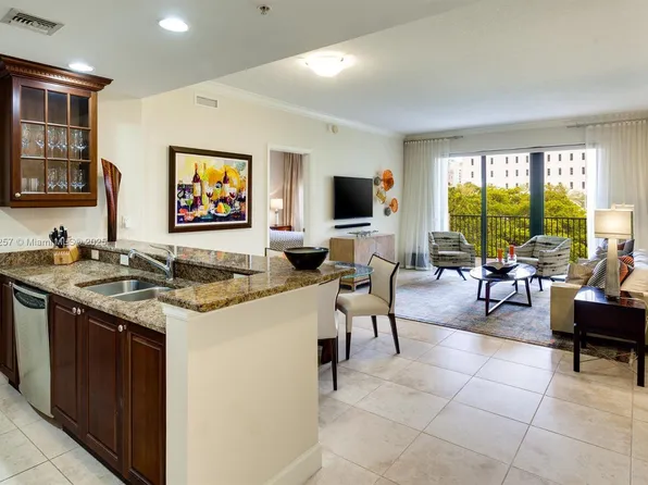 100 Andalusia Ave APT 301, Coral Gables, FL 33134