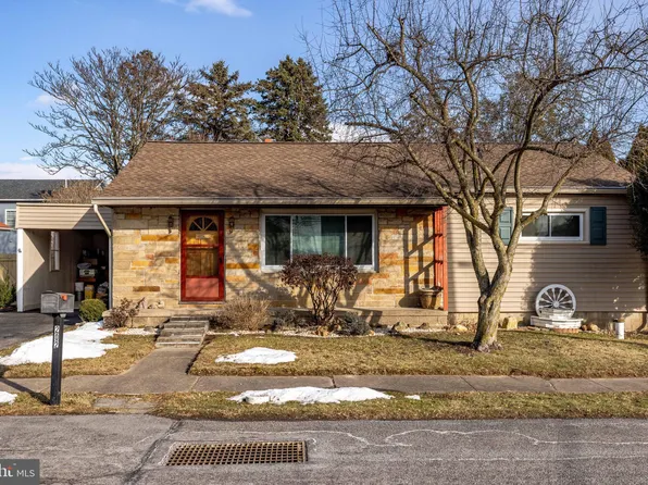 202 Sunset Dr, Selinsgrove, PA 17870