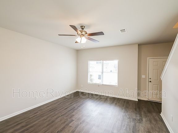 4th image of 4617 Smithfield Ln