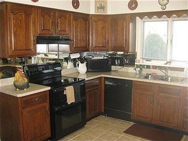 5th image of 21565 Hilliard Blvd