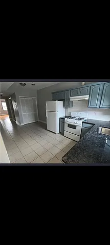 180 Ferry St #B3 Photo 1