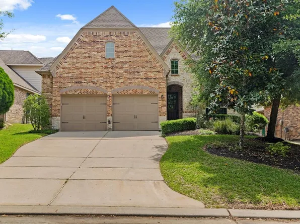 6 Woodmoor Place, The Woodlands, TX 77354