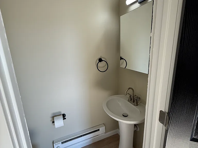 1015 Lancaster Ave #2A — Photo 7