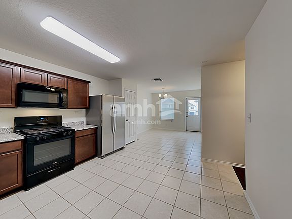 4th image of 11910 Sitio Plns