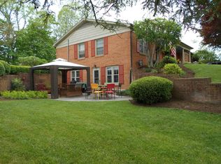 299 Highland Cir, Lewisburg, WV 24901