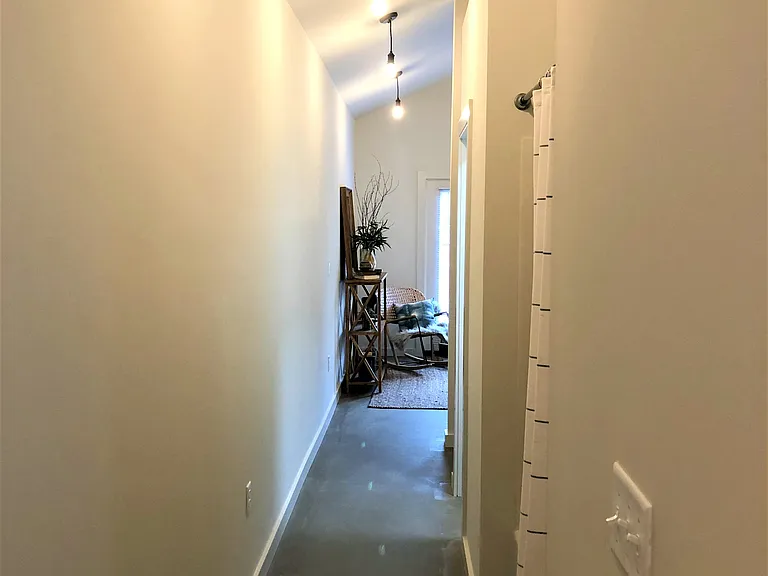 De Tonty Street Residences — Photo 67
