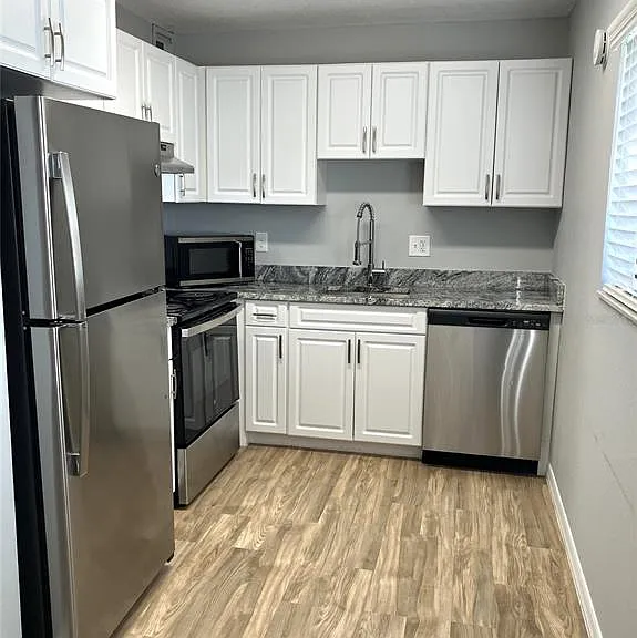 11703 Raintree Village Blvd #B — Photo 26