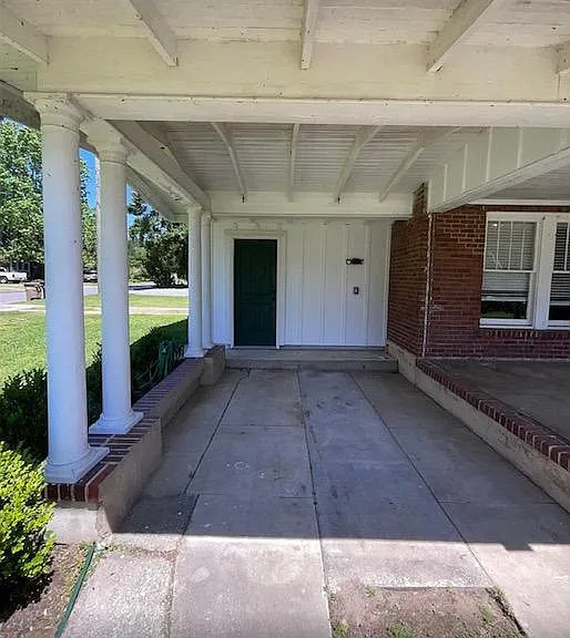 2000 E Jordan St — Photo 5