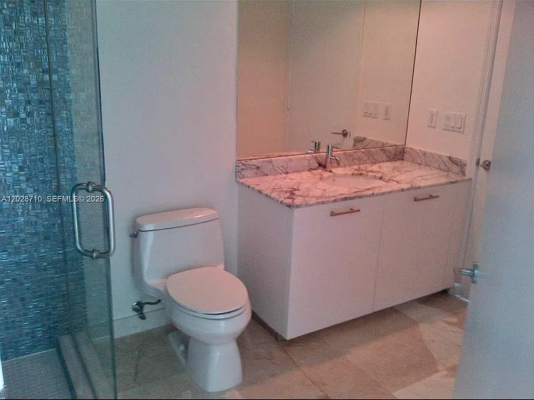 55 SE 6th St #1502 — Photo 10