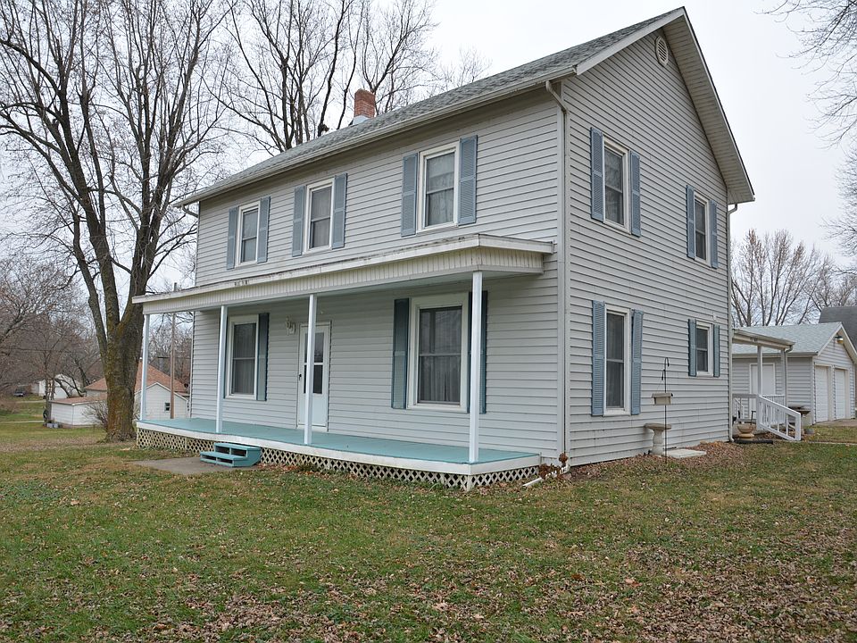 Front of house (NW corner)
